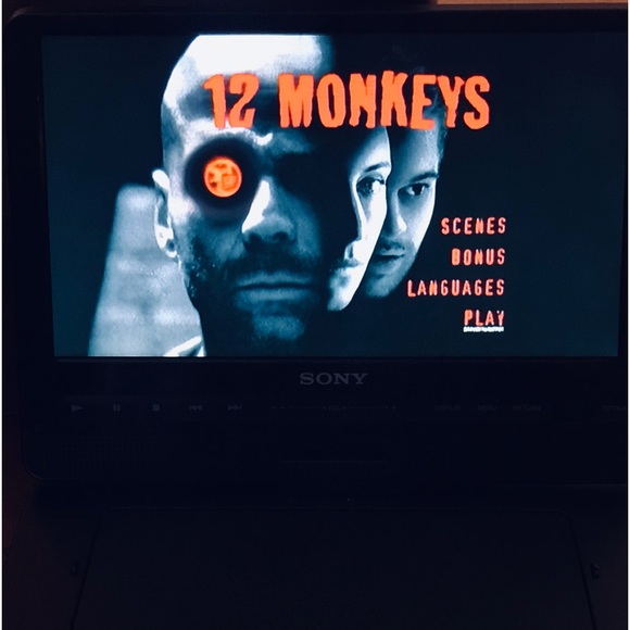 12 Monkeys, Mercury Rising, & The Jackal 📀 DVD - Picture 6 of 8